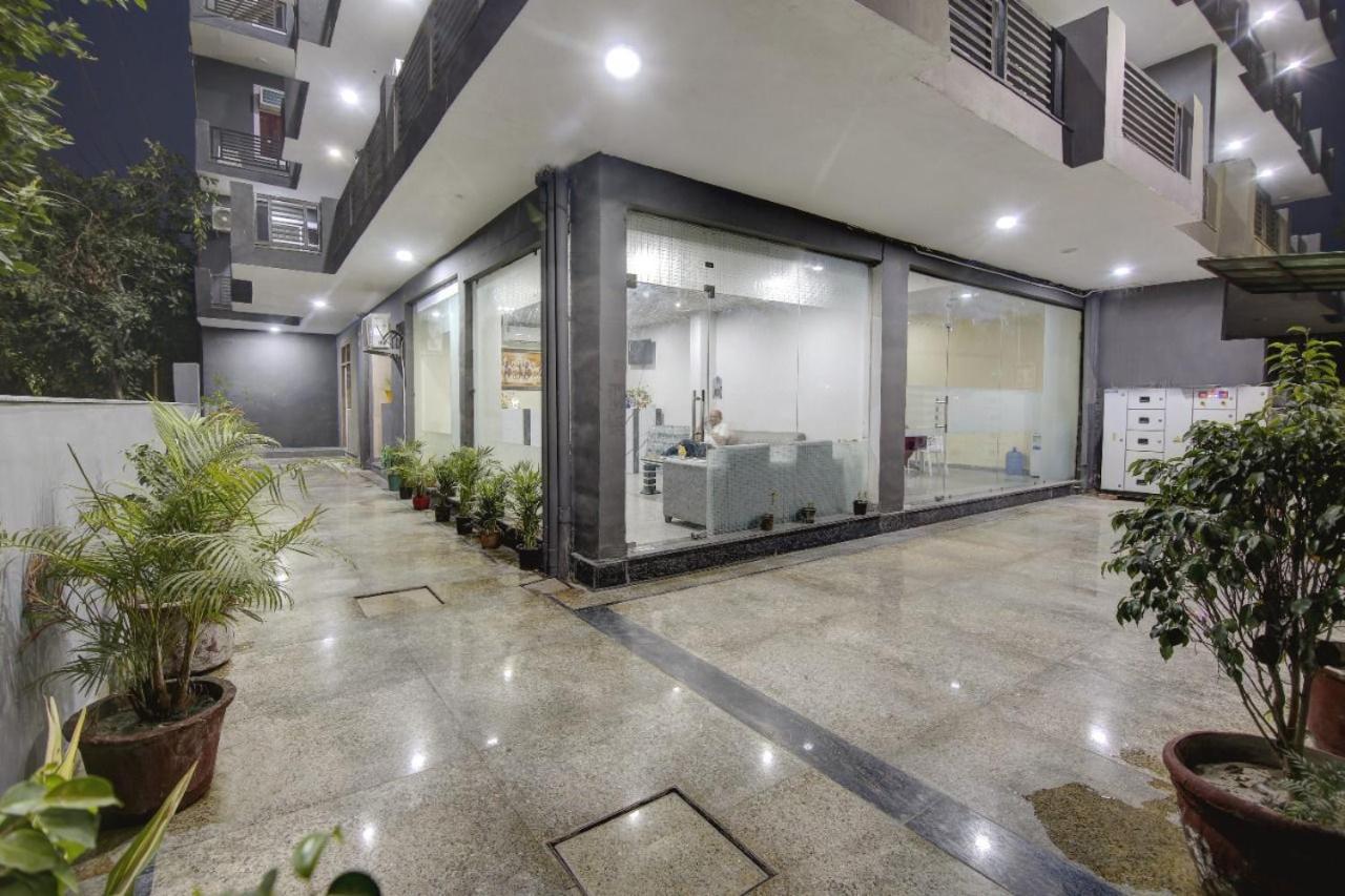 Hotel Premier Noida 135 Eksteriør bilde